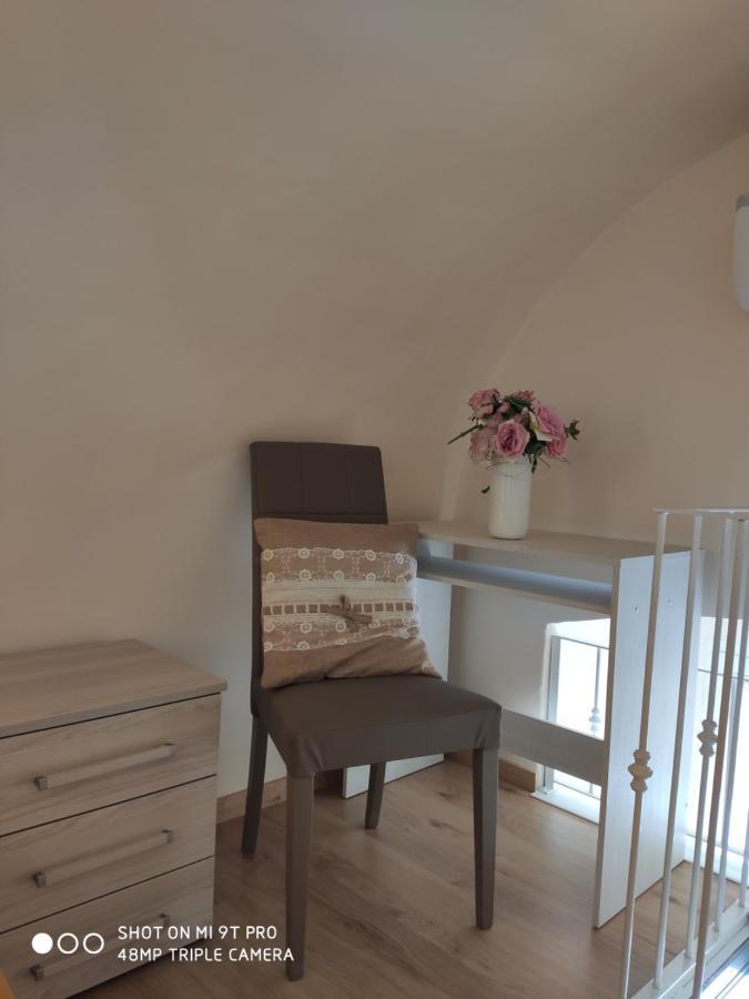 La Casa Delle Sorprese Apartment ตรานิ ภายนอก รูปภาพ