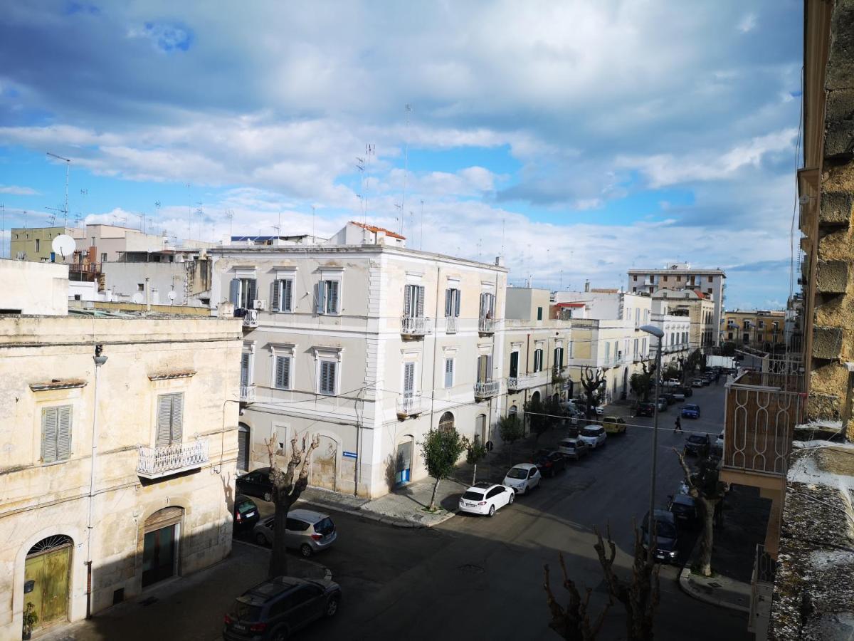 La Casa Delle Sorprese Apartment ตรานิ ภายนอก รูปภาพ